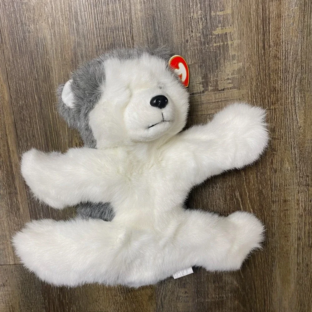 Ty Classic Dakota‎ Husky Dog Plush Grey White Retired 2001 Stuffed Animal w/tags